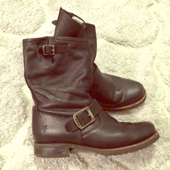 FRYE Veronica Short Black Boot - Picture 2 of 6